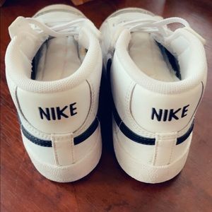Nike Blazer Mid 77